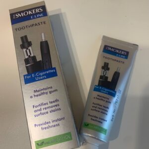eva smokers e toothpaste.jpg